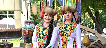 Архивные материалы раскрывают историю театрального искусства Казахстана фото галереи 7